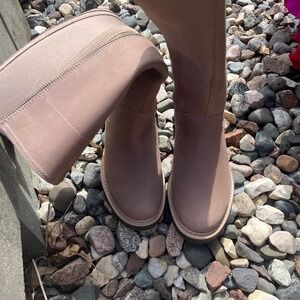 TEVA Waterproof leather boots Size 5